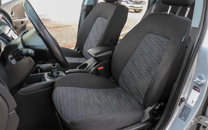 Kia Ceed cena 13900 przebieg: 214435, rok produkcji 2009 z Polanica-Zdrój małe 667